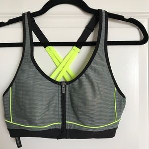NWOT Victoria’s Secret Sport Bra